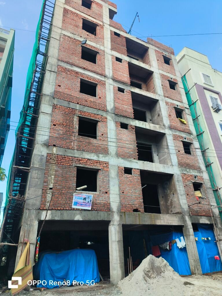 రాఘవేంద్ర కాలనిలో రాజ్యమేలుతున్న అక్రమ నిర్మాణాలు