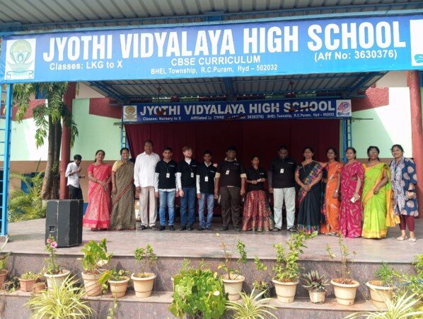 అంధులకు భరోసగా – జ్యోతి విద్యాలయ హై స్కూల్