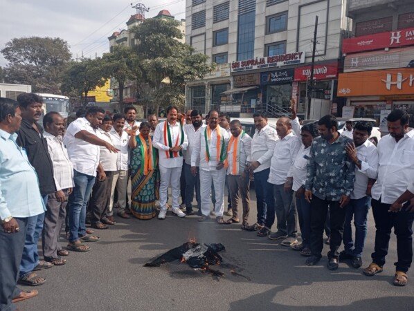 రాజ్యసభలో కేంద్ర హోంమంత్రి అమిత్‌షా బాబా సాహెబ్‌ అంబేడ్కర్‌పై చేసిన వ్యాఖ్యలకు వెంటనే క్షమాపణ చెబుతూ మంత్రి పదవికి రాజీనామా చేయాలి – శేరిలింగంపల్లి సోషల్ మీడియా కన్వీనర్ కవి రాజ్