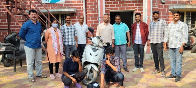 ఓయో రూమ్ అడ్డాగా మార్చుకొని గంజాయి సరఫరా