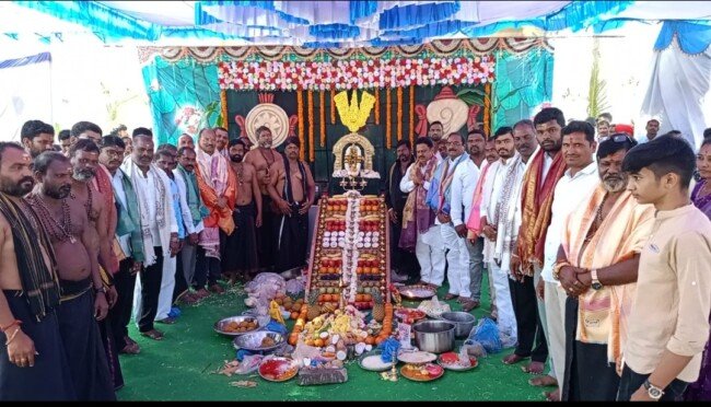 ప్రకృతి నియమాలను అయ్యప్పలు ఆచరిస్తారు –  మహాపడి పూజ  ఇరుముడి మహోత్సవంలో కాంగ్రెస్ నేతలు