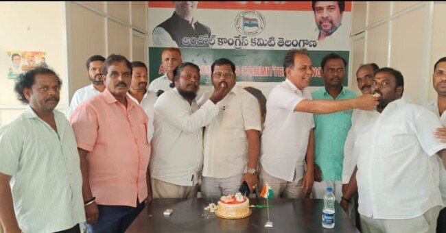 రాహుల్ గాంధీ జన్మదిన వేడుకలు…