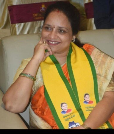 రంగారెడ్డి జిల్లా టి ఆర్ ఎస్ మహిళ అధ్యక్షురాలిగా బండారి లావణ్య